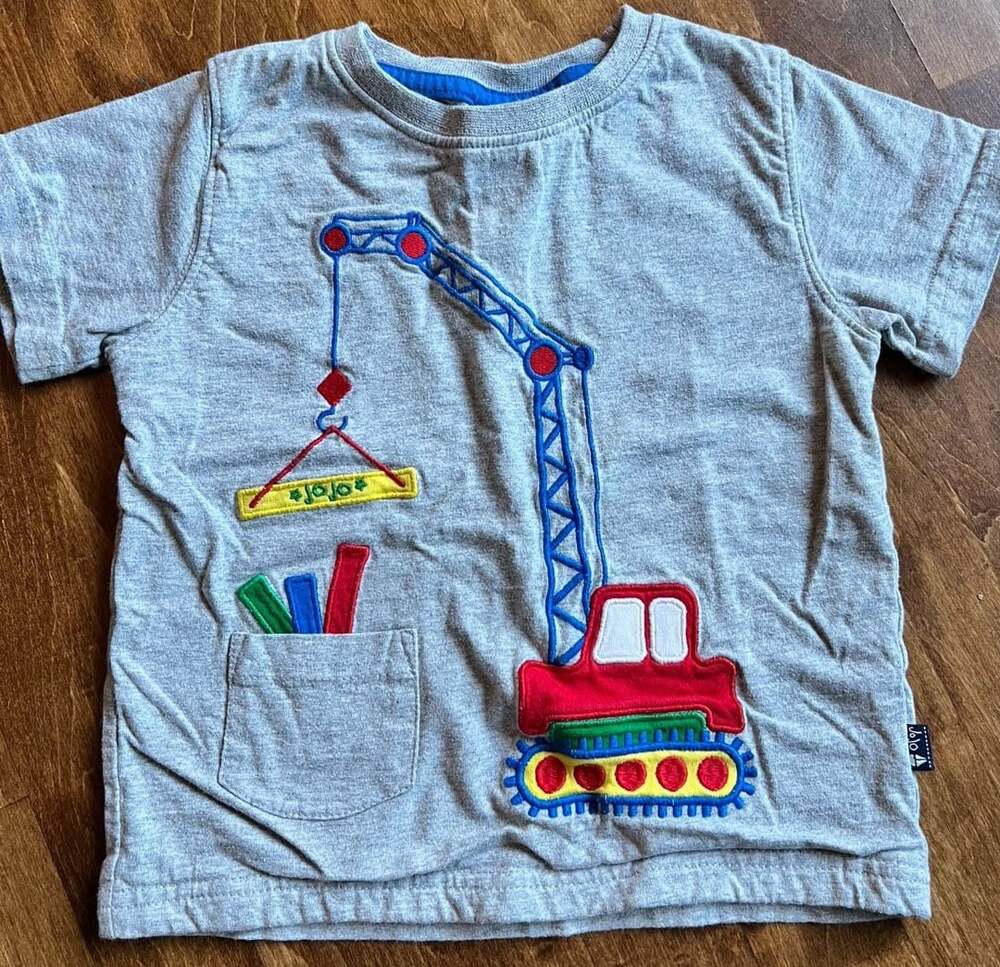 Jojo Maman Bebe 2T-3T Gray Construction Crane and Excavator Pocket T-Shirt